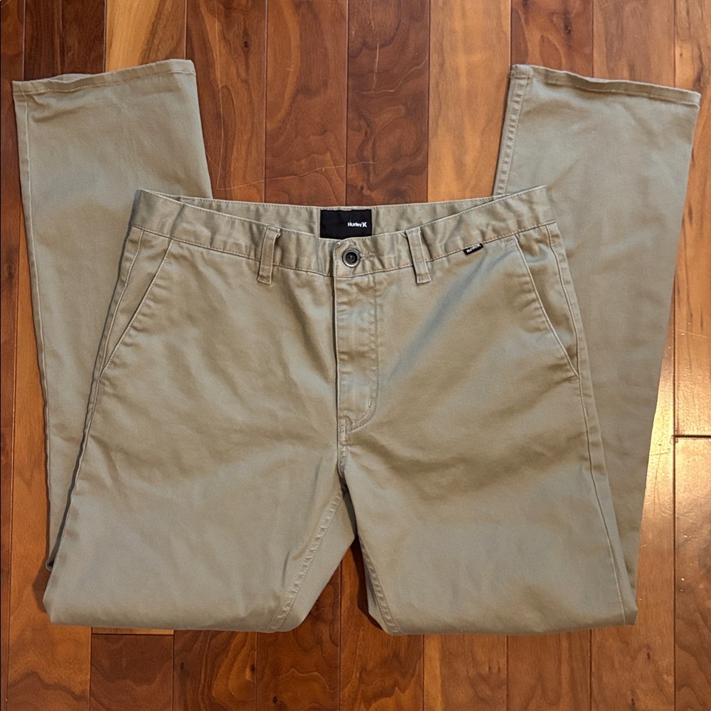 Hurley Men’s Khaki Chinos Sz 33